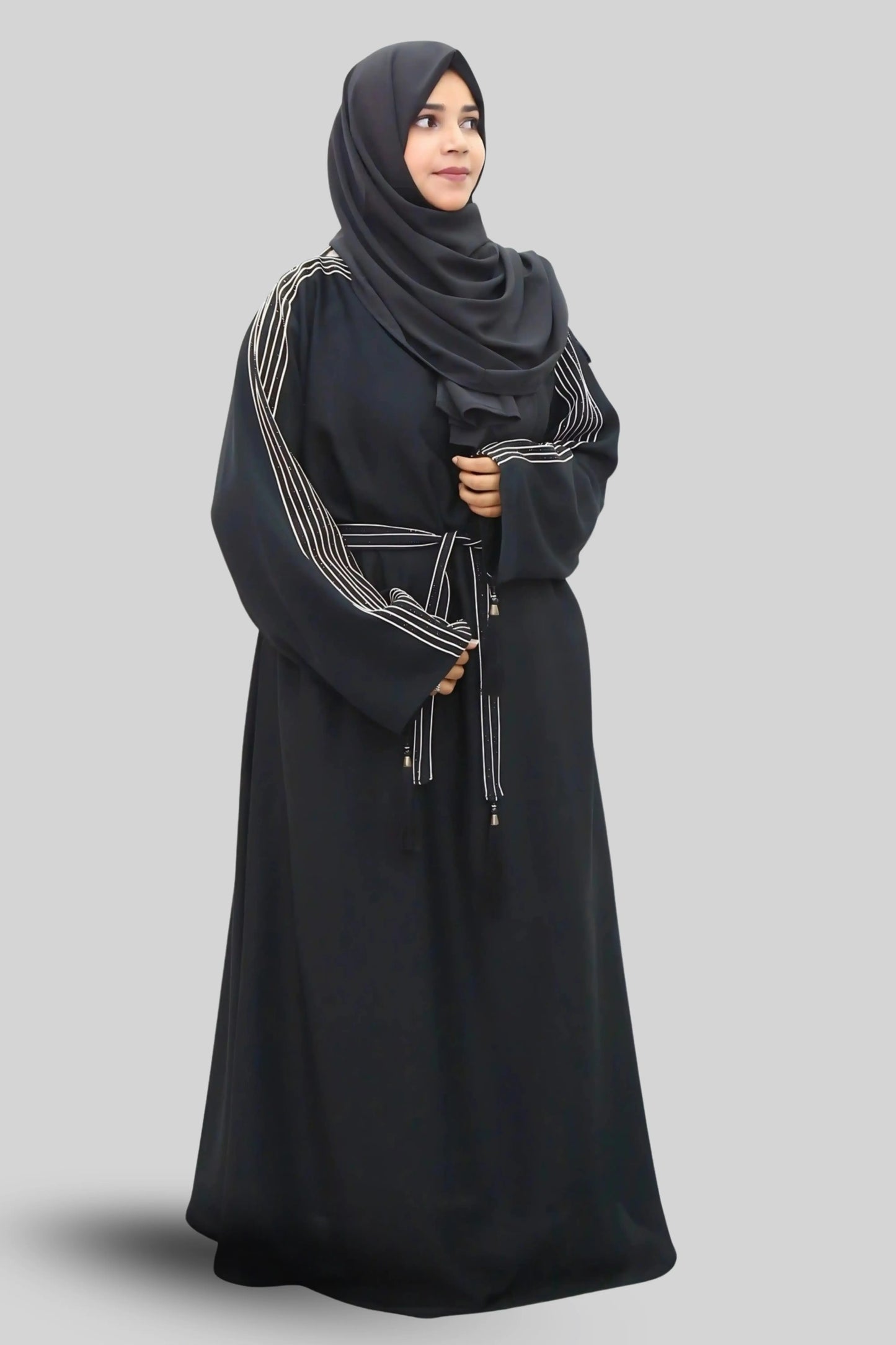 Chic modest outfit featuring a flowy abaya and soft fabric hijab for everyday wear.